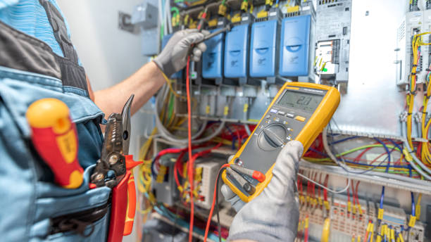 Best Commercial Electrician Services  in Fort Payne, AL